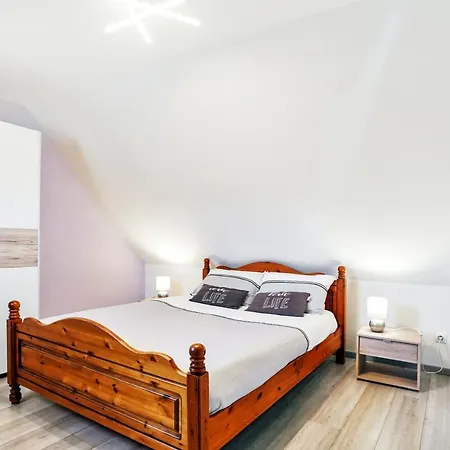 Maison Charmante Avec Jardin A | Climatisation Incluse