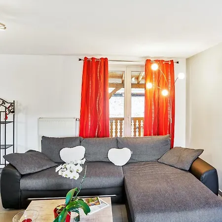 Maison Charmante Avec Jardin A | Climatisation Incluse *
