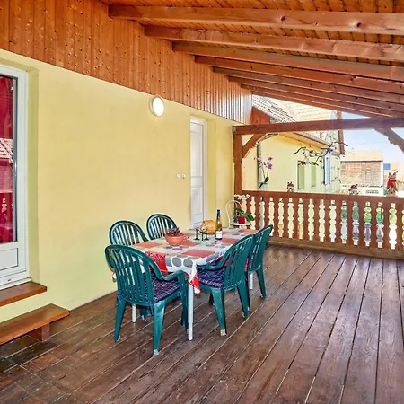 Maison Charmante Avec Jardin A | Climatisation Incluse Vakantiehuis *